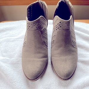 Francesca’s women’s taupe boots.  Size 7 1/2